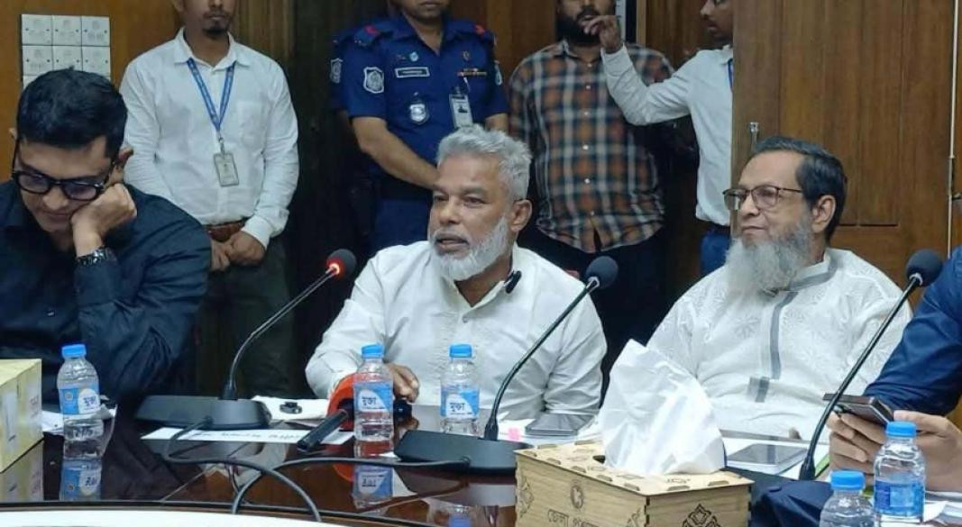 ‘আবার ঘুরেফিরে সেই গোপালি দিয়া ভইরা গেছে’